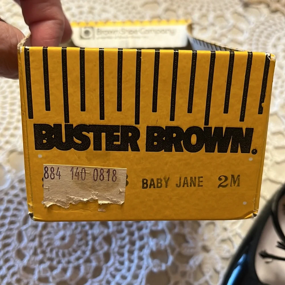 Host pick 🎉 Vintage Buster Brown patent leather baby shoes